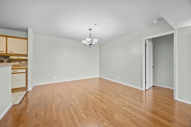 40 N Interstate 35 Highway 8C4, Austin, TX 78701