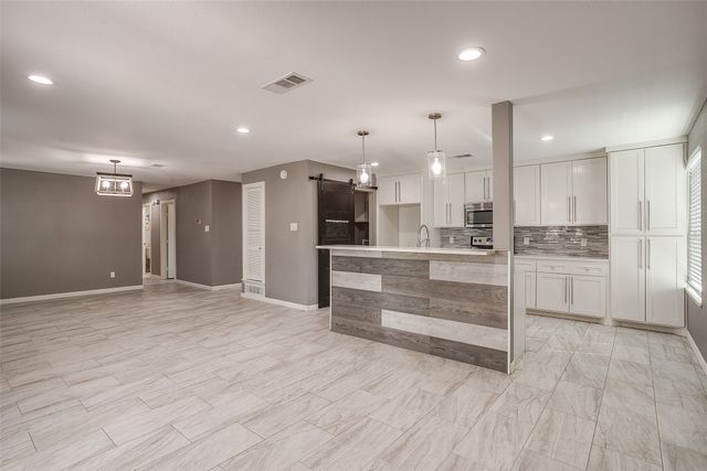 1905 Chattanooga Drive, Bedford, TX 76022