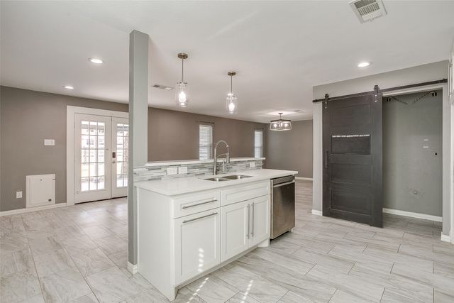 1905 Chattanooga Drive, Bedford, TX 76022