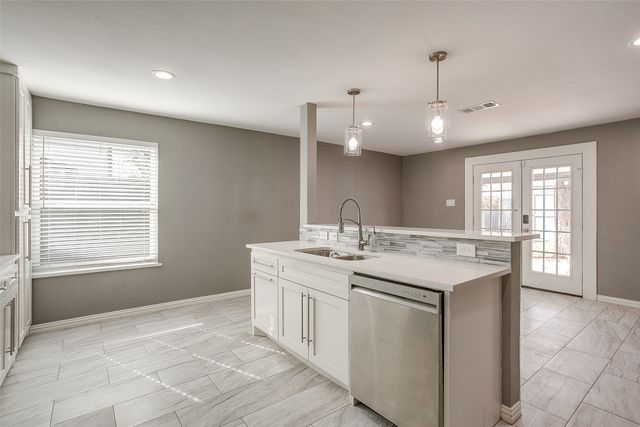 1905 Chattanooga Drive, Bedford, TX 76022