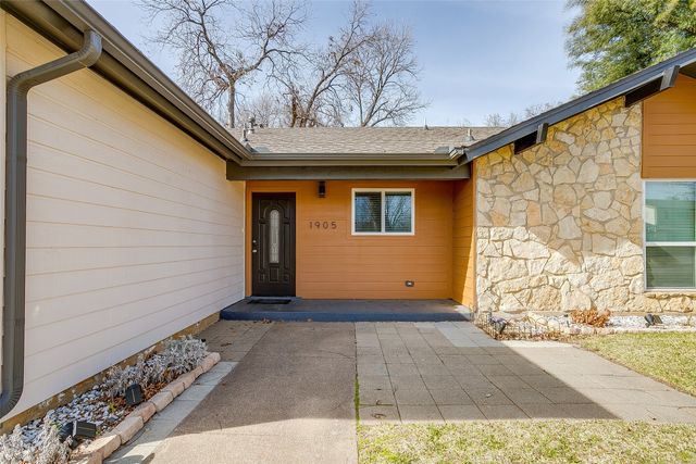 1905 Chattanooga Drive, Bedford, TX 76022