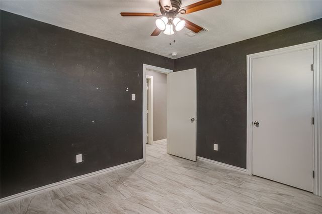 1905 Chattanooga Drive, Bedford, TX 76022