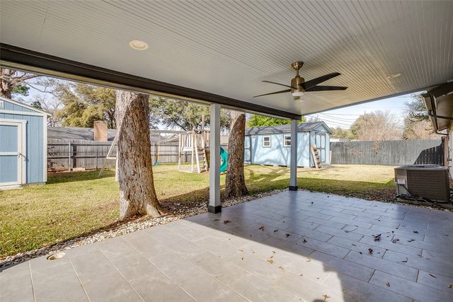 1905 Chattanooga Drive, Bedford, TX 76022