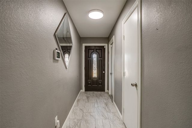 1905 Chattanooga Drive, Bedford, TX 76022