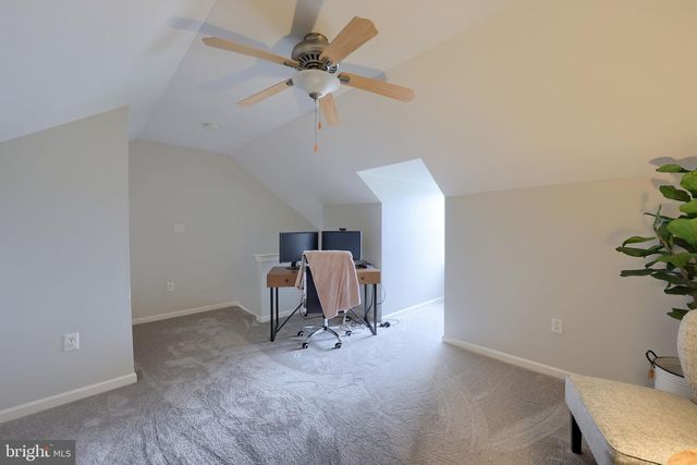 2715 WOODMONT DR, York, PA 17404