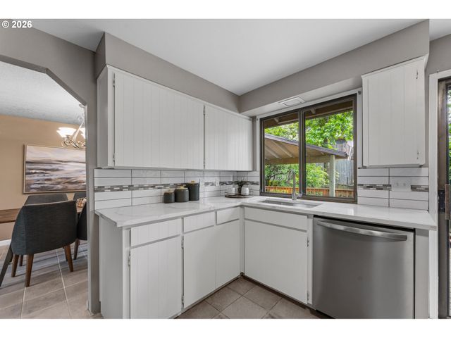 12165 Nw BIG FIR Ct, Portland, OR 97229