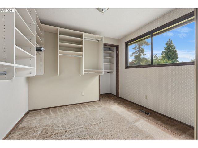 12165 Nw BIG FIR Ct, Portland, OR 97229