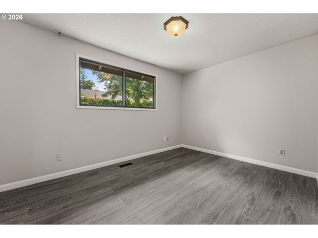 12165 Nw BIG FIR Ct, Portland, OR 97229