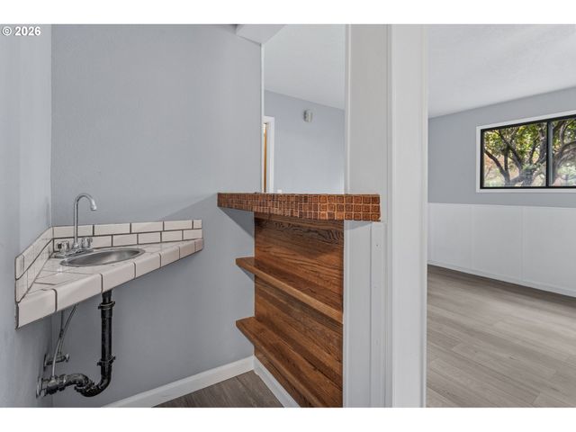 12165 Nw BIG FIR Ct, Portland, OR 97229