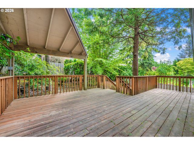 12165 Nw BIG FIR Ct, Portland, OR 97229