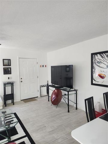 9101 W HILLSBOROUGH AVENUE I209, Tampa, FL 33615