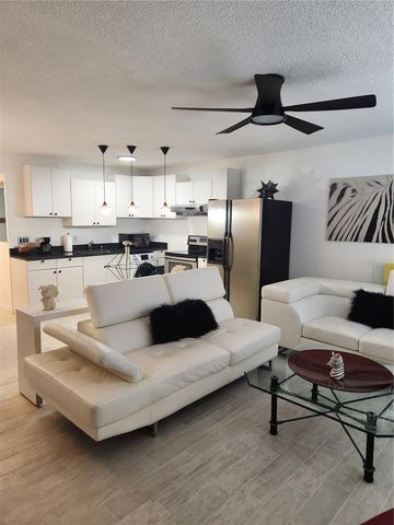 9101 W HILLSBOROUGH AVENUE I209, Tampa, FL 33615