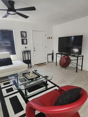 9101 W HILLSBOROUGH AVENUE I209, Tampa, FL 33615