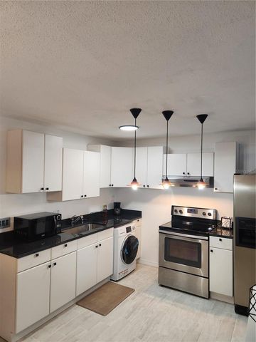 9101 W HILLSBOROUGH AVENUE I209, Tampa, FL 33615