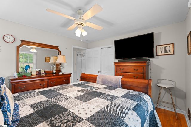 302 Peach Valley Drive, Spartanburg, SC 29303