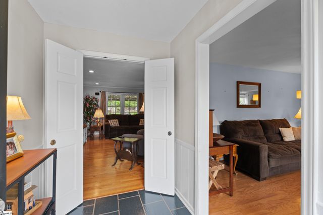 302 Peach Valley Drive, Spartanburg, SC 29303