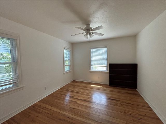 495 24TH AVENUE N, St Petersburg, FL 33704