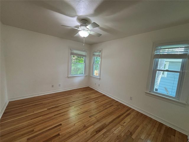 495 24TH AVENUE N, St Petersburg, FL 33704