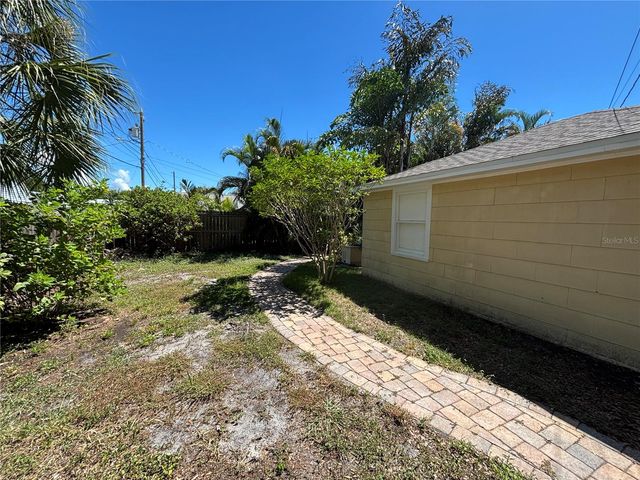 495 24TH AVENUE N, St Petersburg, FL 33704