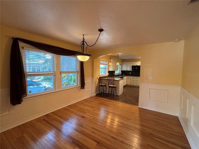 495 24TH AVENUE N, St Petersburg, FL 33704