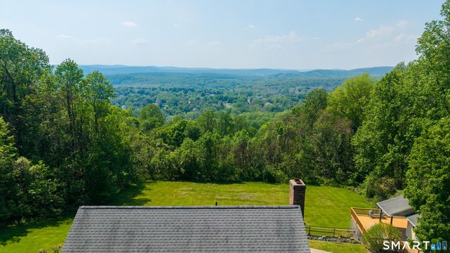 20 Timber Lane, New Milford, CT 06776