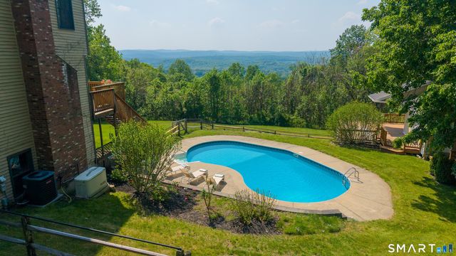 20 Timber Lane, New Milford, CT 06776