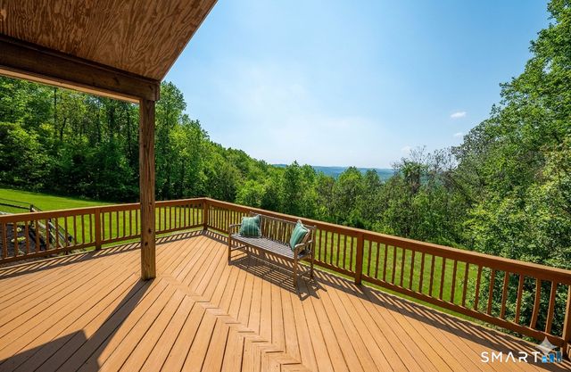 20 Timber Lane, New Milford, CT 06776