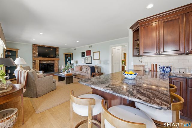 20 Timber Lane, New Milford, CT 06776