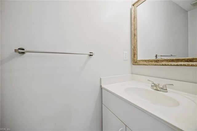 3856 Lasalle Dr Apt 106, Virginia Beach, VA 23453