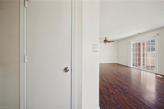 3856 Lasalle Dr Apt 106, Virginia Beach, VA 23453
