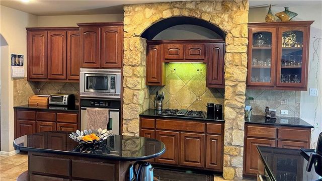 9509 Lisi Anne DR, Austin, TX 78717