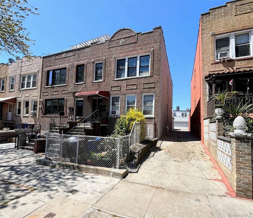 2364 35th Street, Astoria, NY 11105