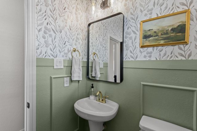 9718 Colonial Downs Drive, Mont Belvieu, TX 77523