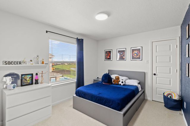 9718 Colonial Downs Drive, Mont Belvieu, TX 77523