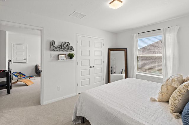 9718 Colonial Downs Drive, Mont Belvieu, TX 77523