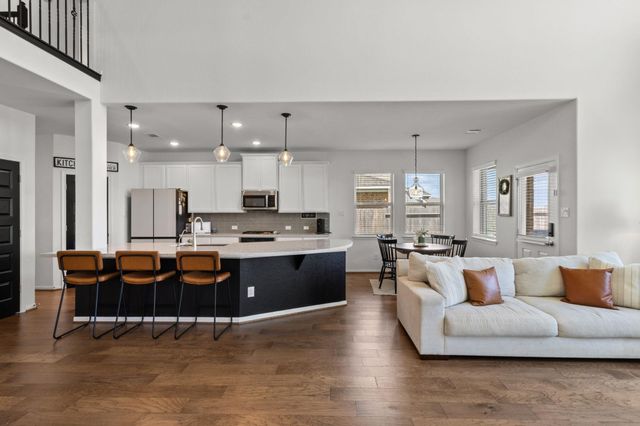 9718 Colonial Downs Drive, Mont Belvieu, TX 77523