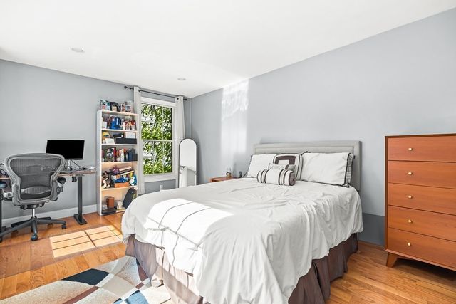 305 Sumner St 2, Boston, MA 02128