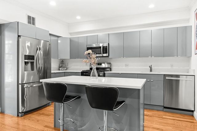 305 Sumner St 2, Boston, MA 02128