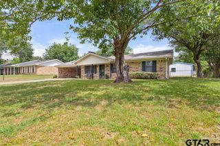 211 Jeffries, Lindale, TX 75771