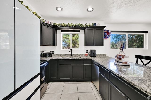 120 W 5200 S, Washington Terrace, UT 84405
