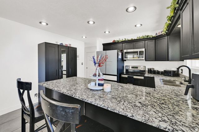 120 W 5200 S, Washington Terrace, UT 84405