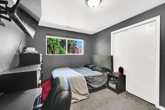 120 W 5200 S, Washington Terrace, UT 84405