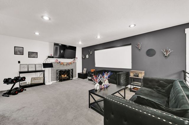 120 W 5200 S, Washington Terrace, UT 84405