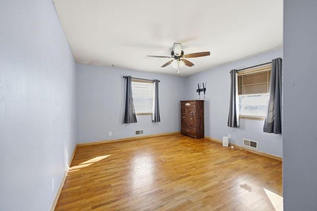 2610 Parallel Avenue, St Joseph, MO 64506