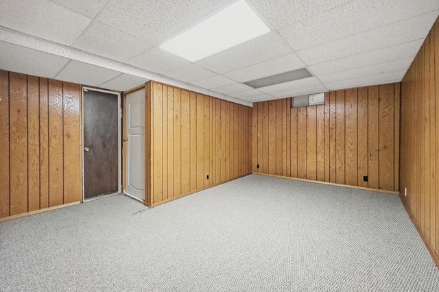 2610 Parallel Avenue, St Joseph, MO 64506