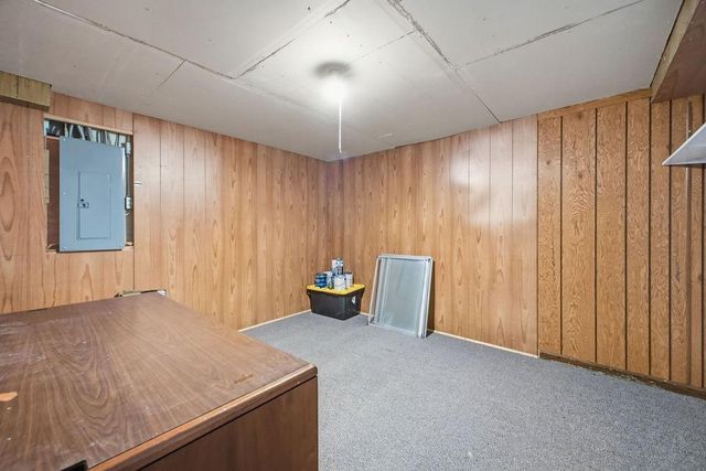 2610 Parallel Avenue, St Joseph, MO 64506