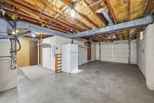 2610 Parallel Avenue, St Joseph, MO 64506