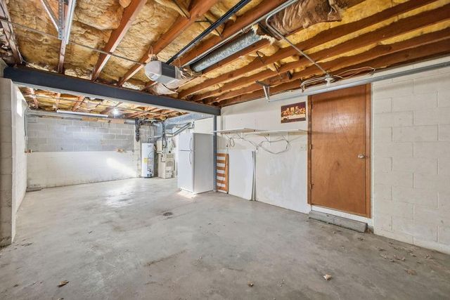 2610 Parallel Avenue, St Joseph, MO 64506