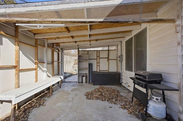 2610 Parallel Avenue, St Joseph, MO 64506