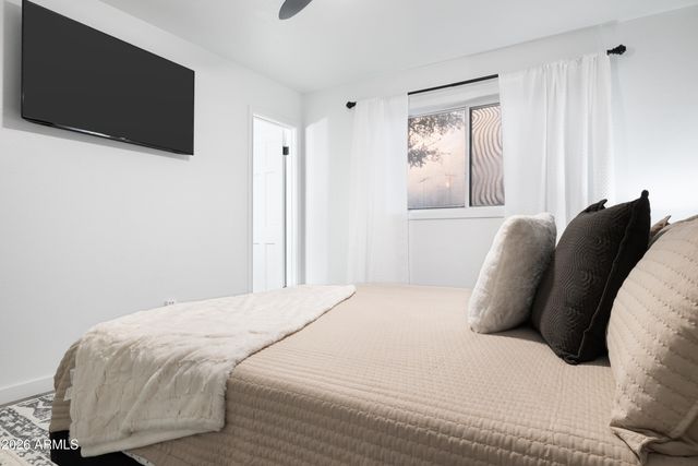 2216 N 74TH Way, Scottsdale, AZ 85257